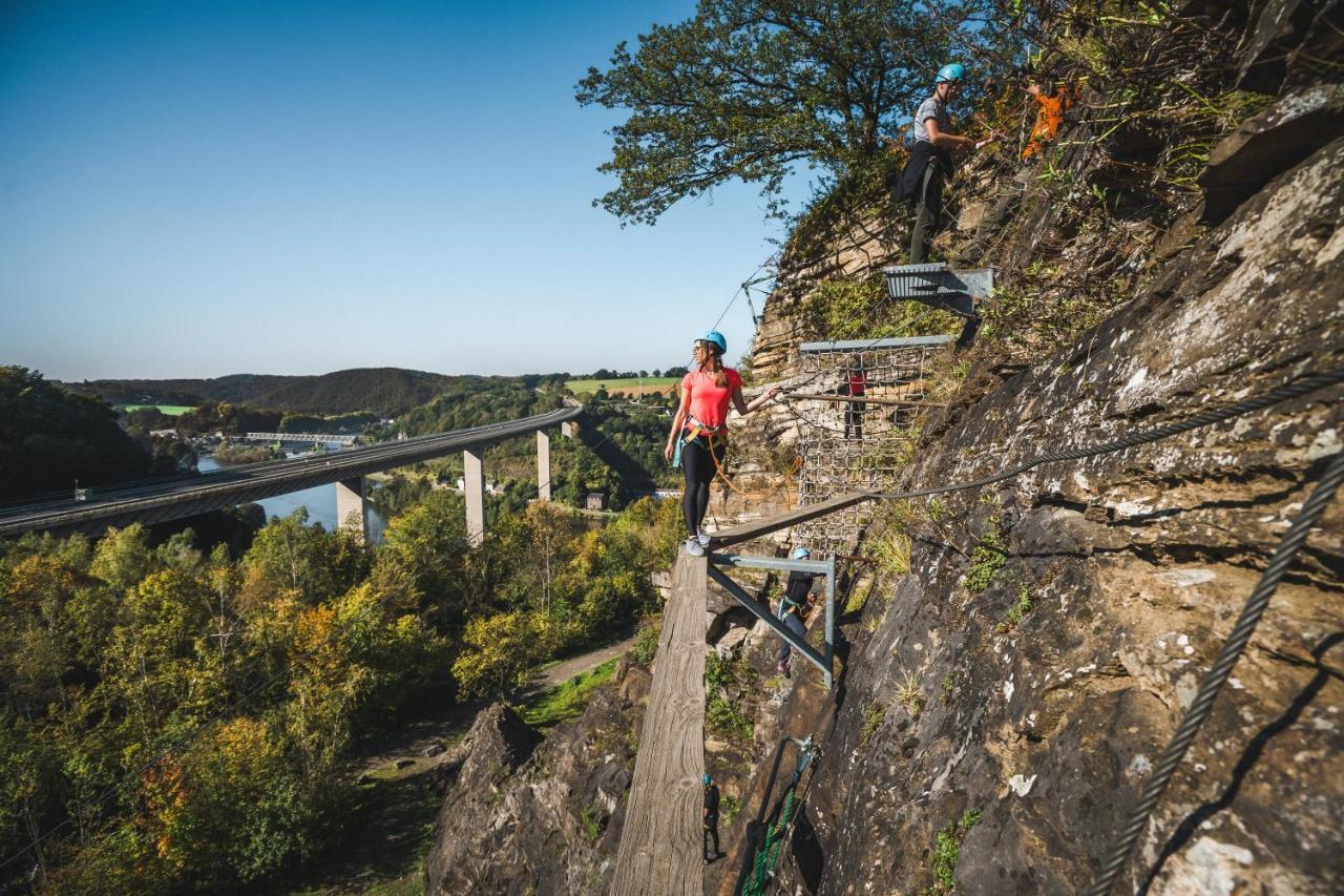 Gite De La Tour - Dinant Evasion Exterior foto